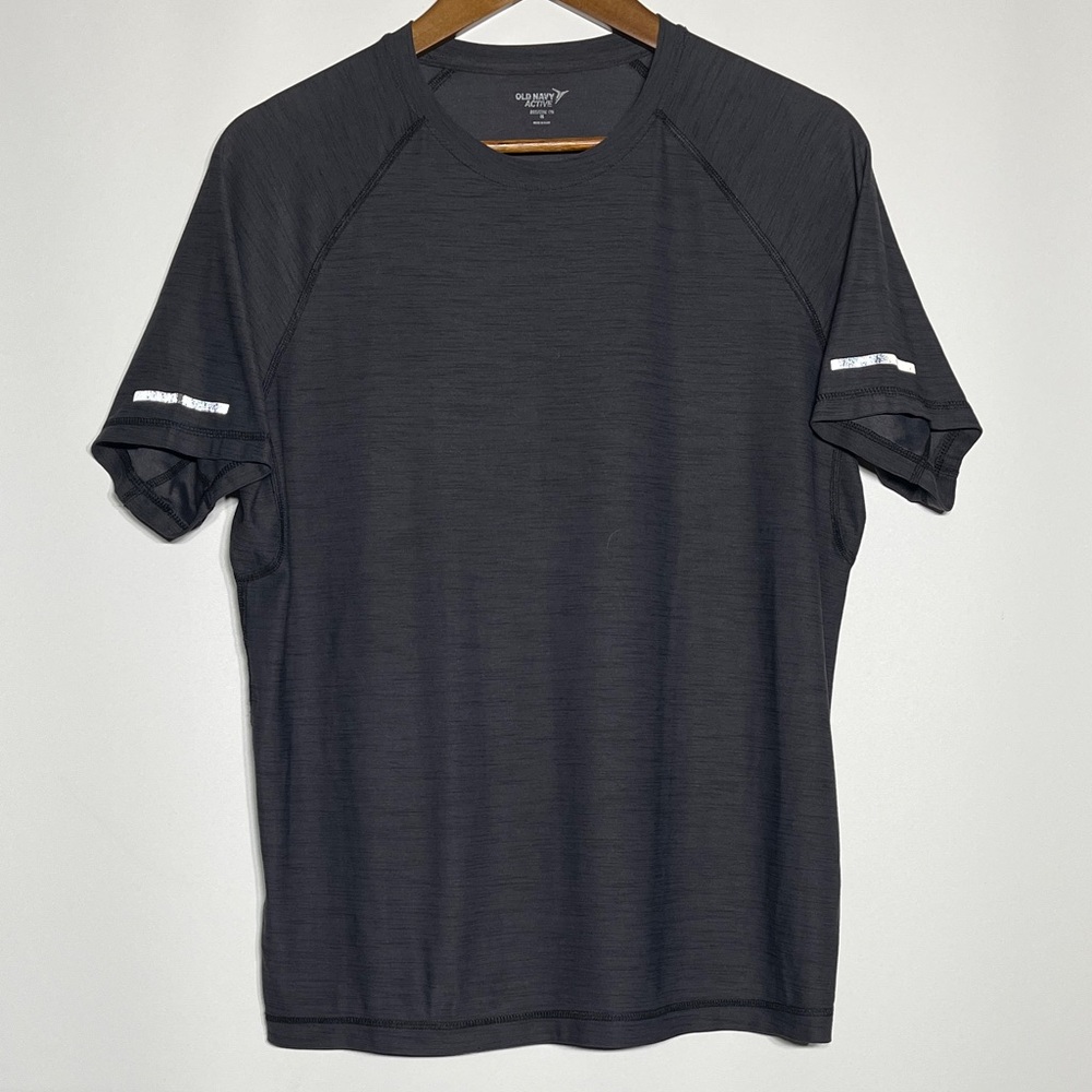 Old Navy Dark Gray Men's Short Sleeve Tee